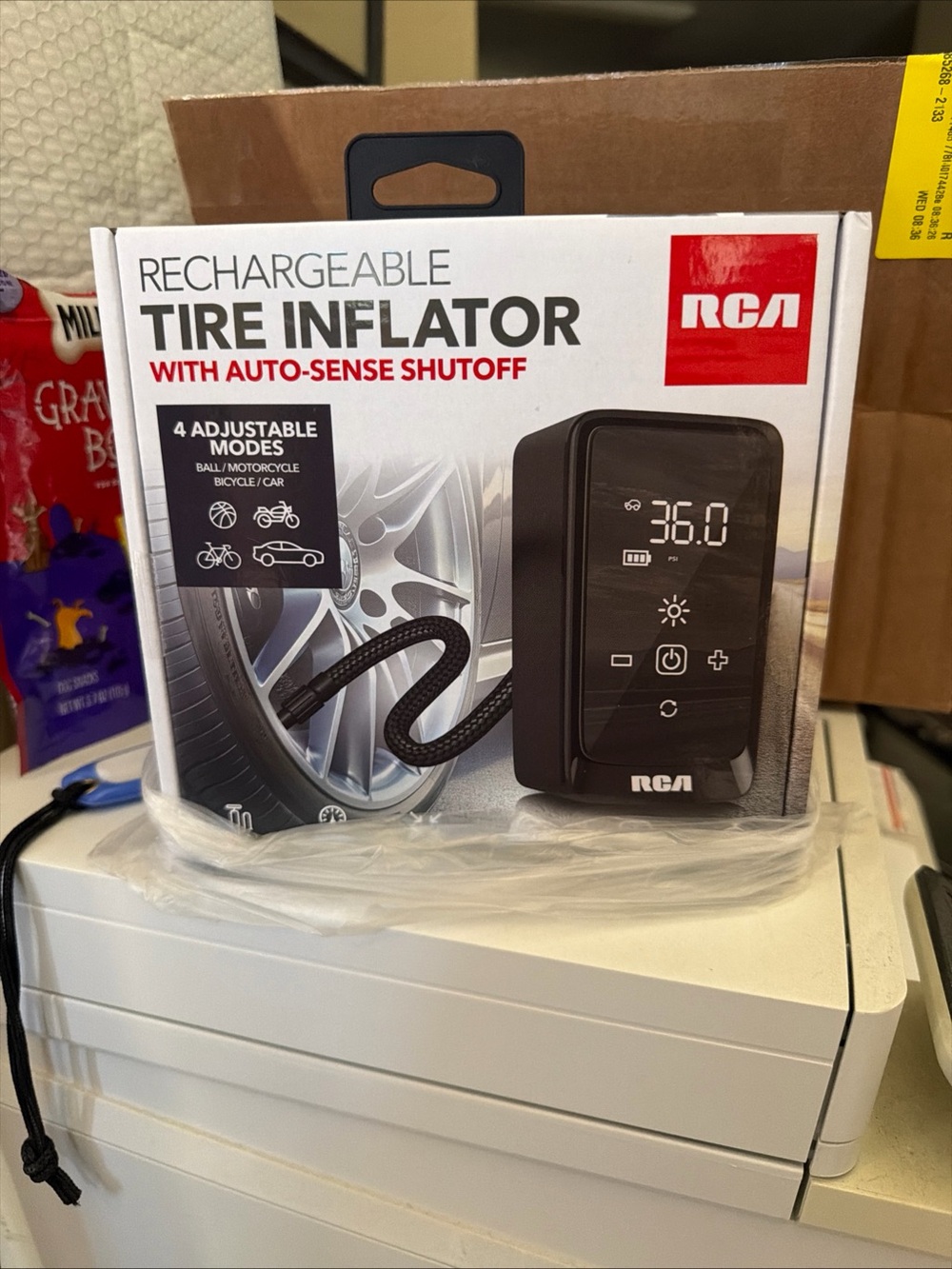 RCA Tire Inflater Rechargable Bike Bed Ball Phone Travel New BB